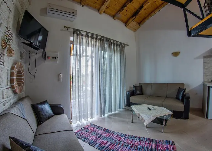 Apartment Theano